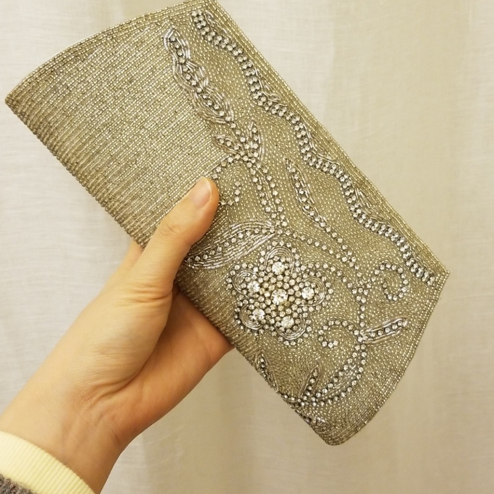 Silver clutch